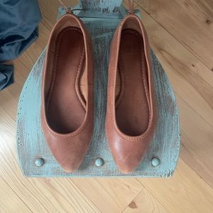 Frye Regina Flats Women’s SIZE 6, Distressed Brown